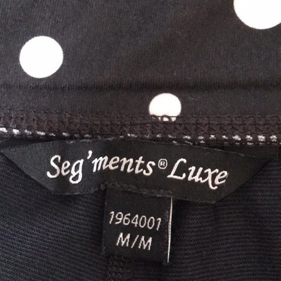 Ladies size medium skort - Picture 3 of 3